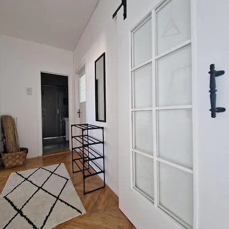 Rea 1 Lejlighed Pirot