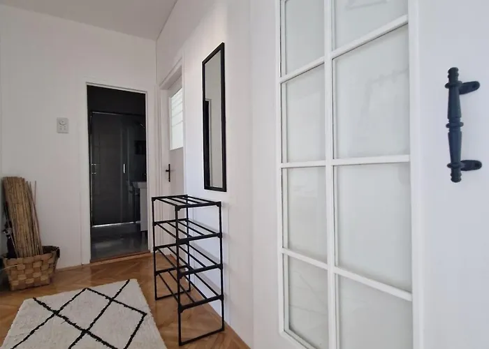 Rea 1 公寓 皮罗特